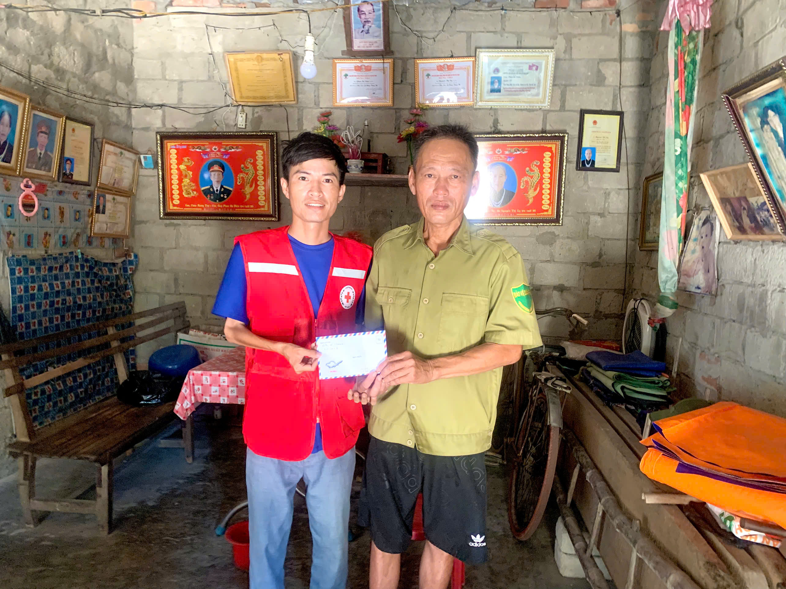 Lan tỏa yêu thương từ một hội viên Chữ thập đỏ giàu nghị lực