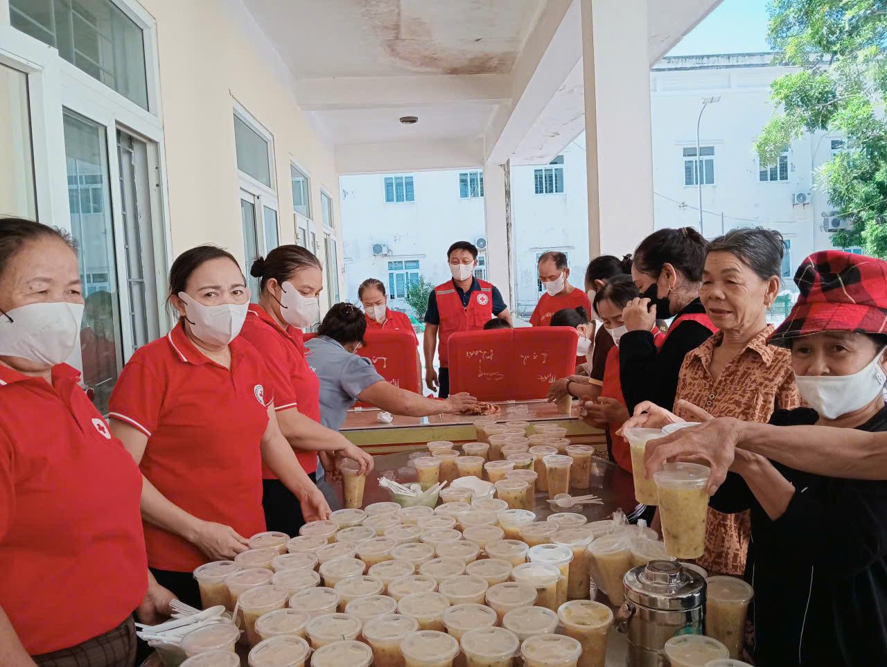  Bắc Hồng Lĩnh: Chuỗi hoạt động nhân đạo hướng tới kỷ niệm 80 năm Ngày thành lập Hội Chữ thập đỏ Việt Nam