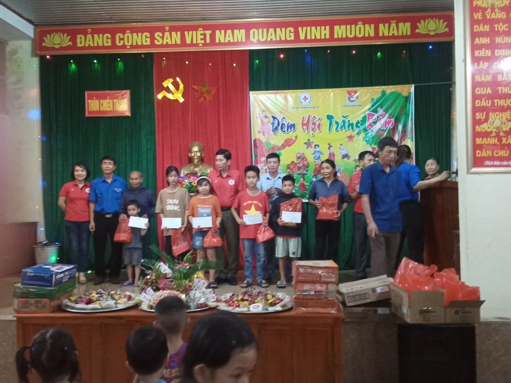Hội chữ thập đỏ huyện Can Lộc tổ chức tết trung thu tại xã Khánh Vĩnh Yên 