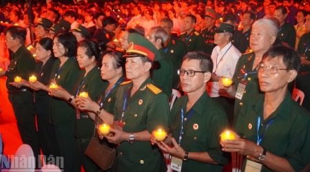Khúc tri ân các Anh hùng liệt sĩ tại Công viên Lê Thị Riêng